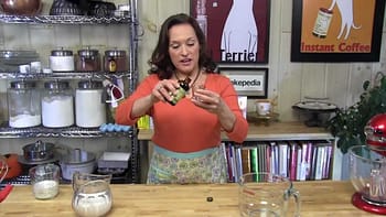 How to Measure Wet Ingredients by Volume