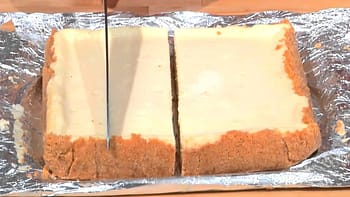 Trick to Cutting Cheesecake Bars: Sweet Recipes