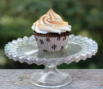 S'more-cupcake-s'mores-bakepedia
