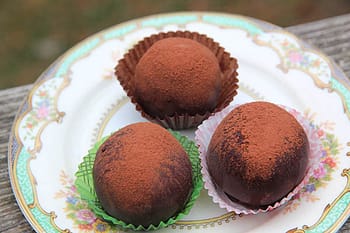 chocolate-truffle-cake-balls